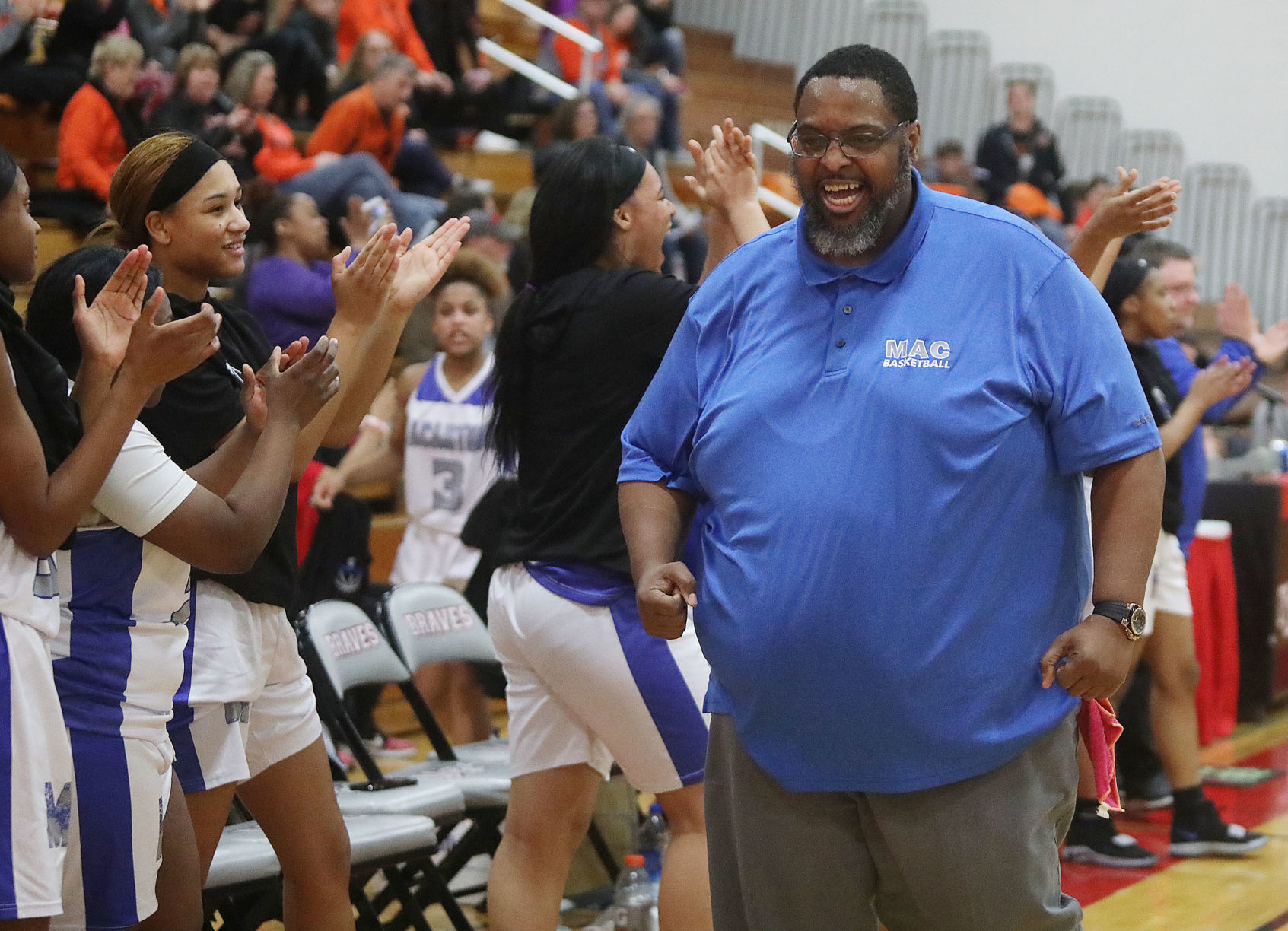 MacArthur vs Paris girls basketball 13 2.14.19.jpg